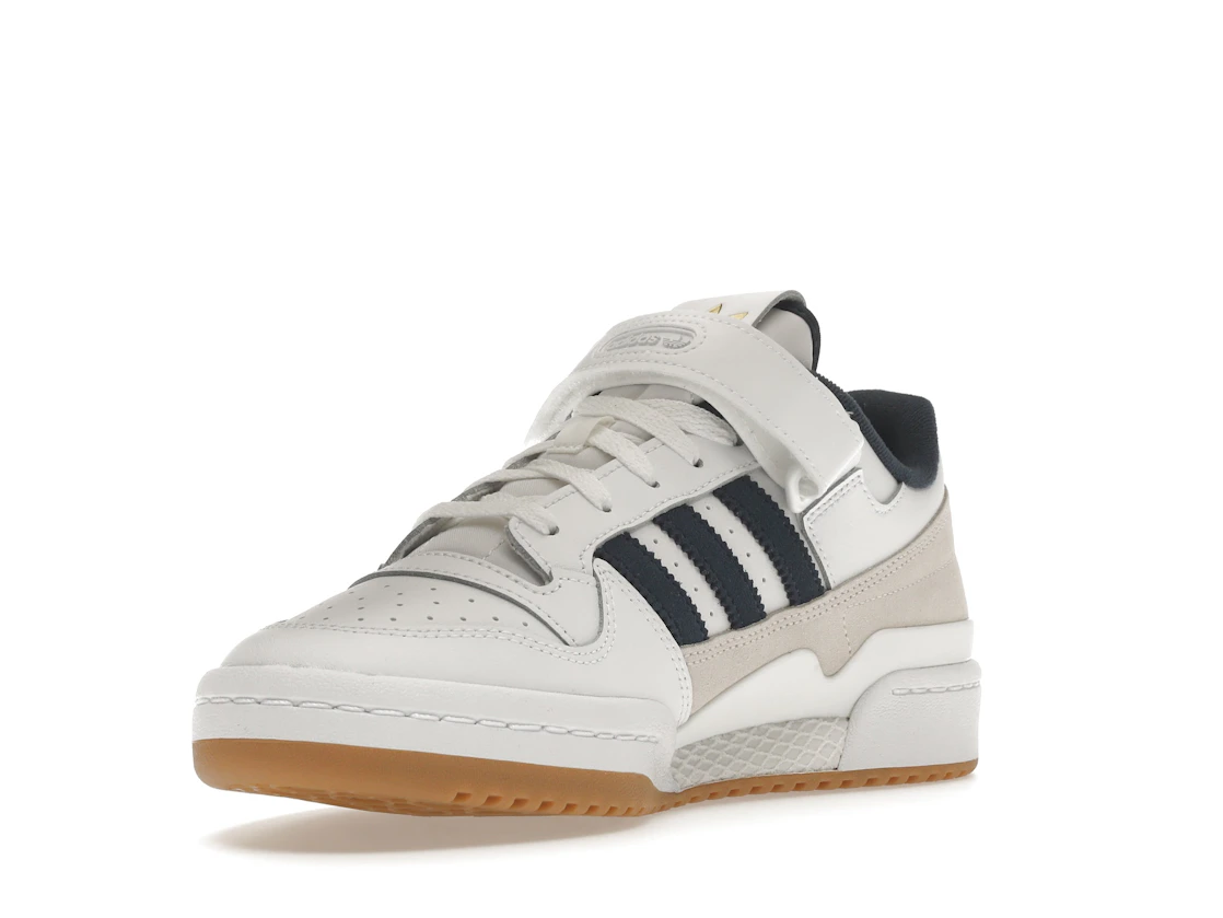 Vue 14 de adidas Forum Low White Navy Gum