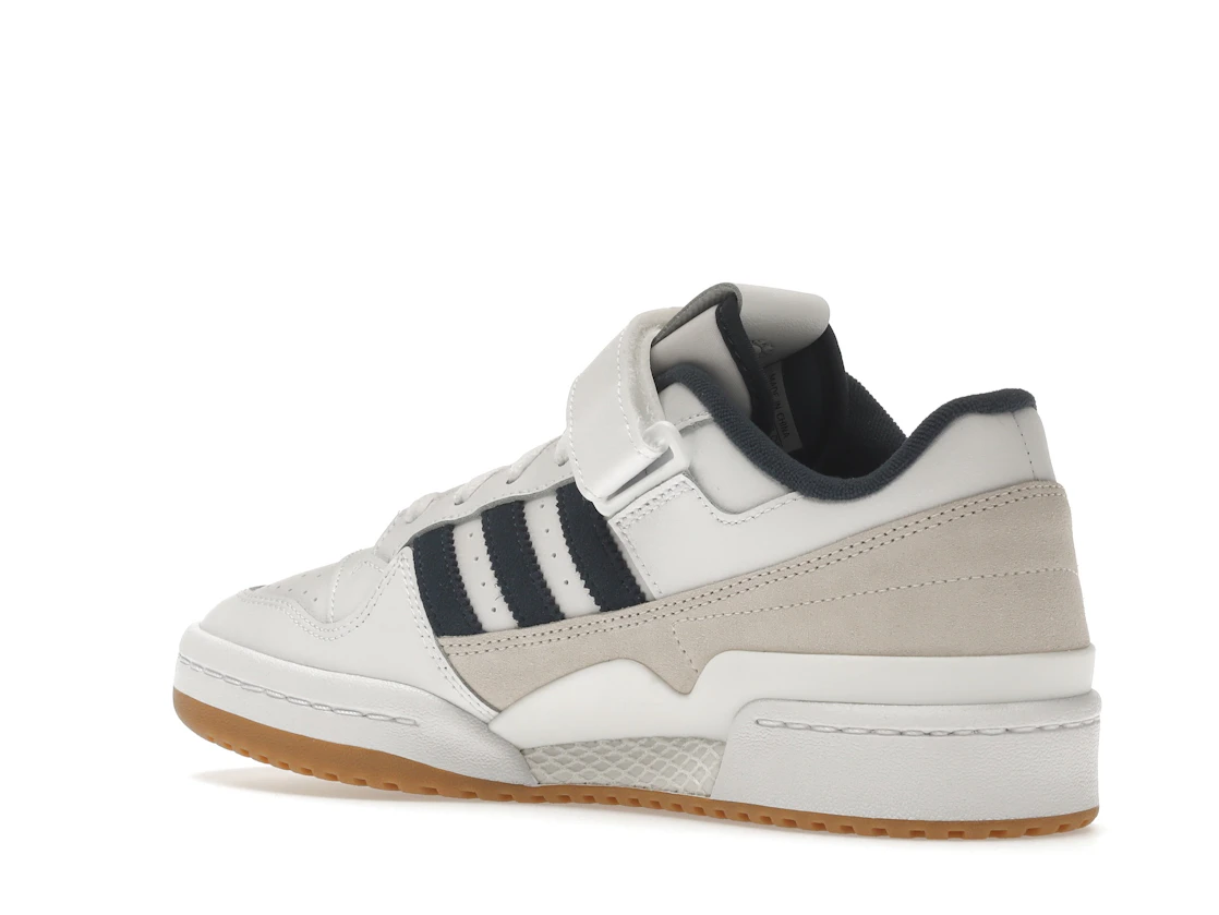 Vue 23 de adidas Forum Low White Navy Gum