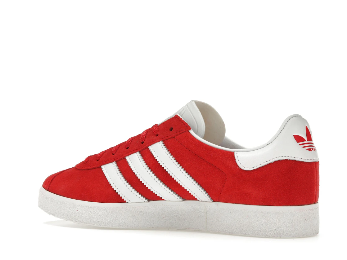 Vue 22 de adidas Gazelle 85 Better Scarlet