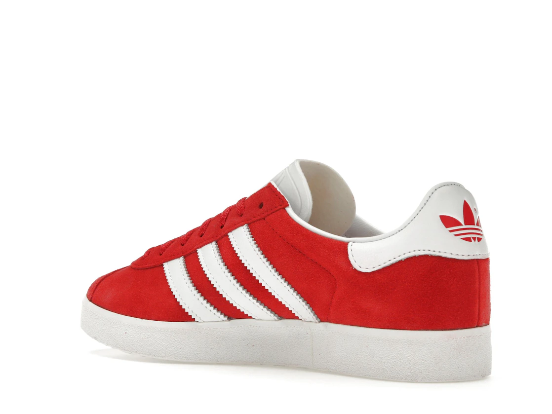 Vue 23 de adidas Gazelle 85 Better Scarlet