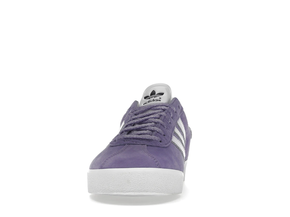Vue 11 de adidas Gazelle 85 Magic Lilac