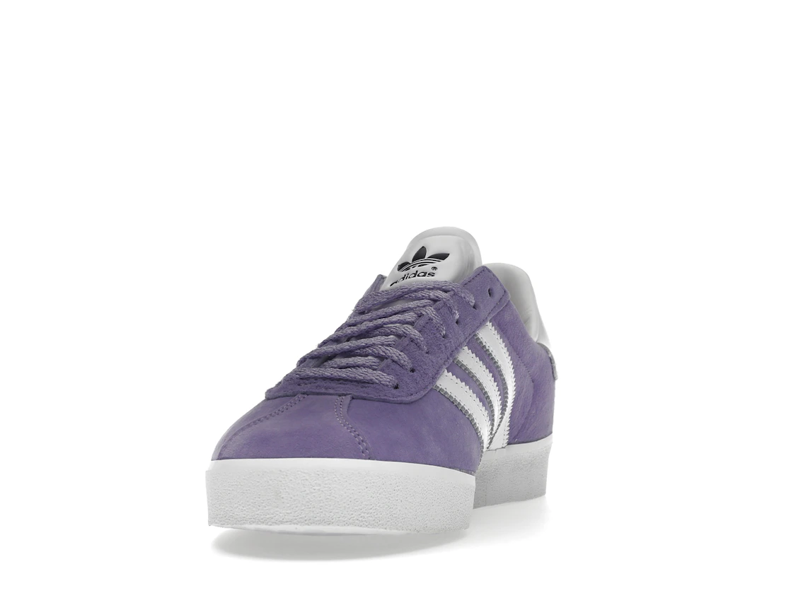Vue 12 de adidas Gazelle 85 Magic Lilac