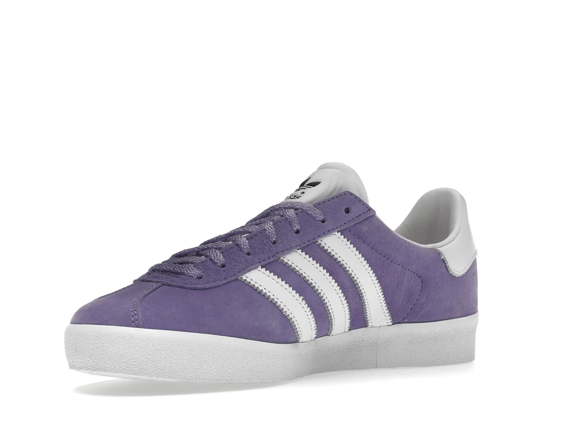 Vue 15 de adidas Gazelle 85 Magic Lilac