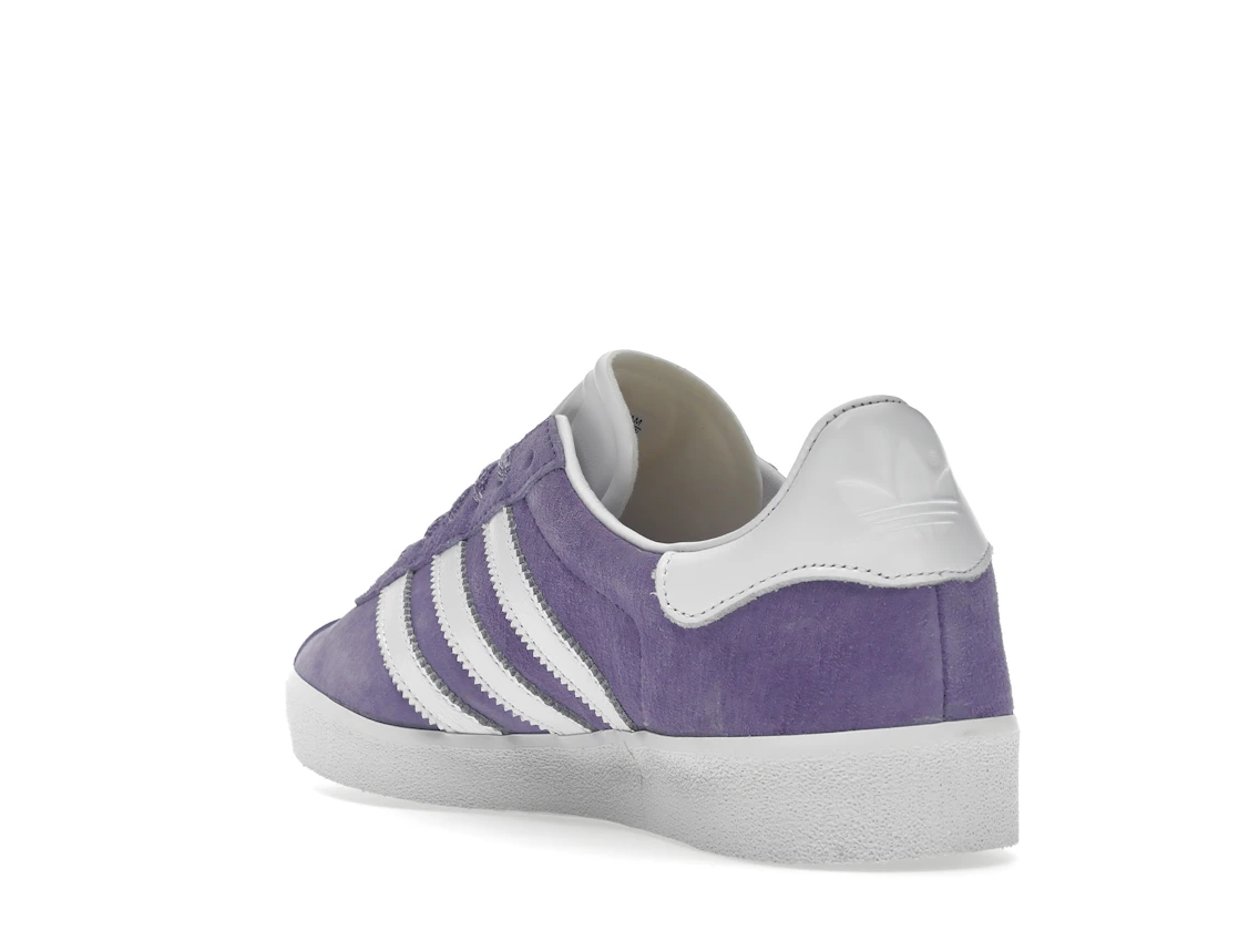 Vue 25 de adidas Gazelle 85 Magic Lilac
