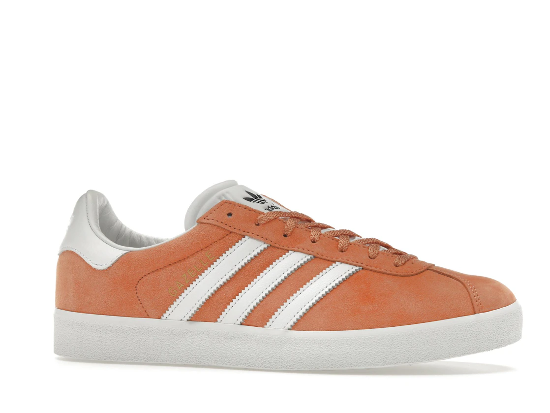 Vue 3 de adidas Gazelle 85 Orange Cloud White
