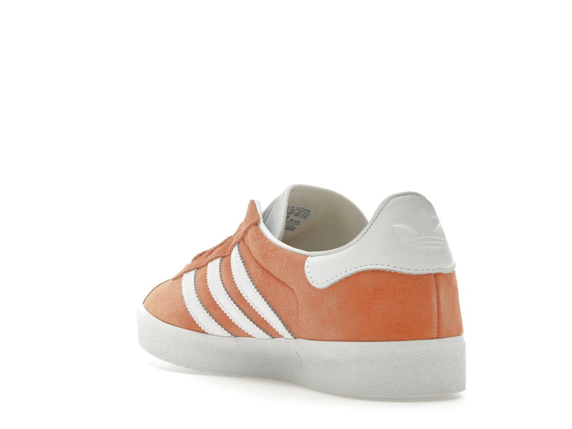 Vue 25 de adidas Gazelle 85 Orange Cloud White