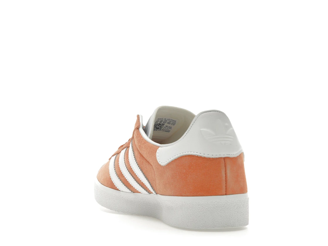 Vue 26 de adidas Gazelle 85 Orange Cloud White