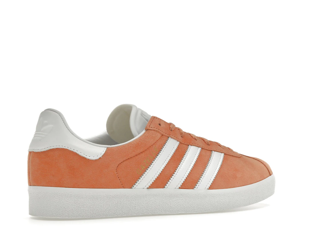 Vue 34 de adidas Gazelle 85 Orange Cloud White