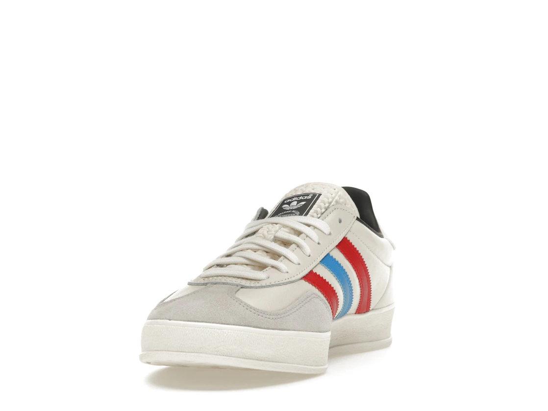 Vue 12 de adidas Gazelle Indoor Blue Bird Better Scarlet