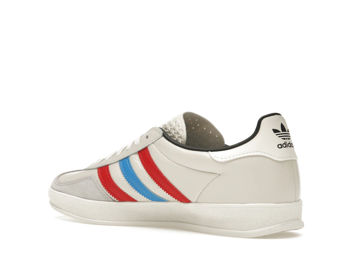 Vue 23 de adidas Gazelle Indoor Blue Bird Better Scarlet