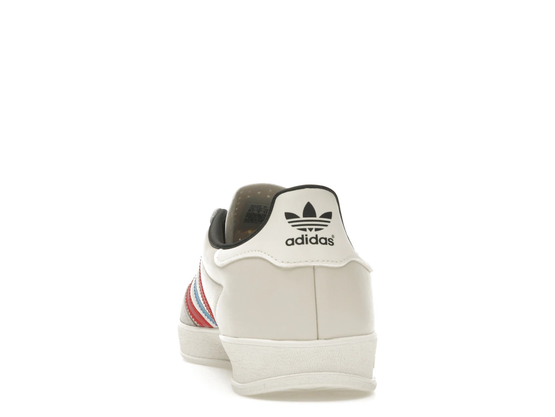 Vue 27 de adidas Gazelle Indoor Blue Bird Better Scarlet