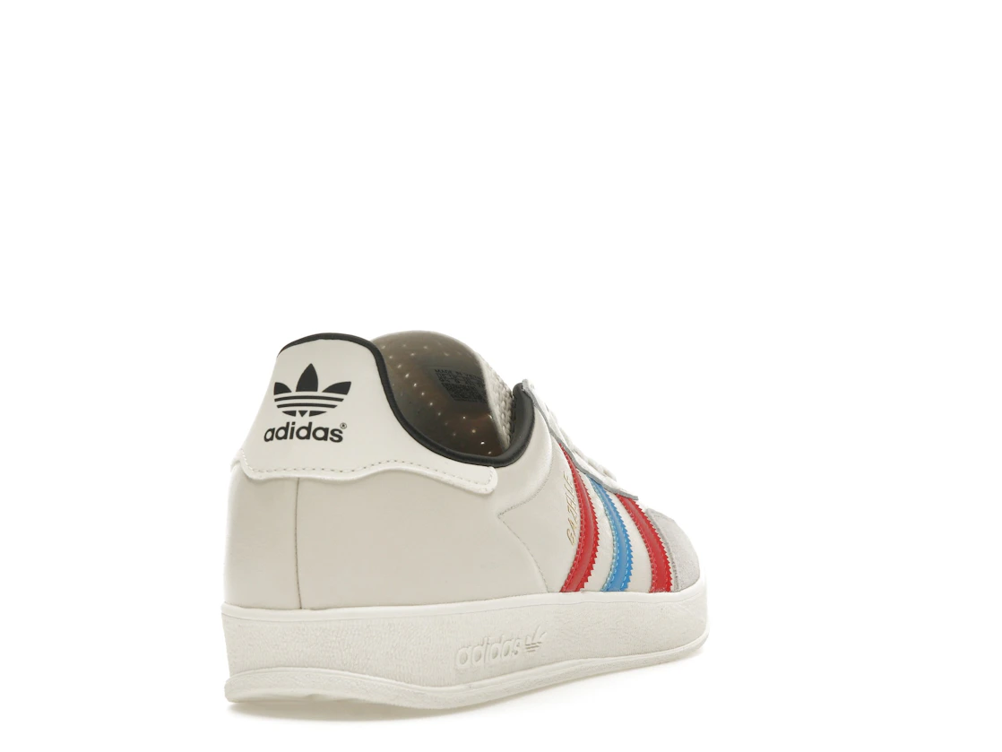 Vue 30 de adidas Gazelle Indoor Blue Bird Better Scarlet