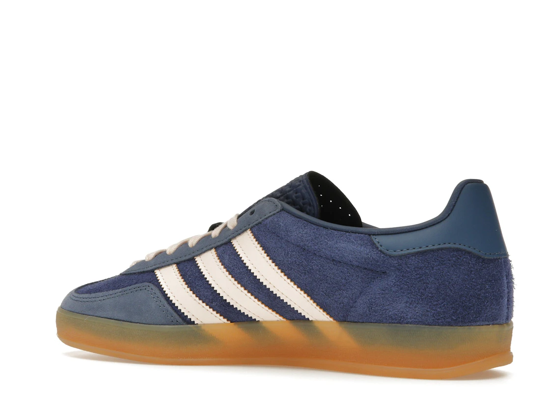 Vue 22 de adidas Gazelle Indoor Dark Blue Bliss Orange