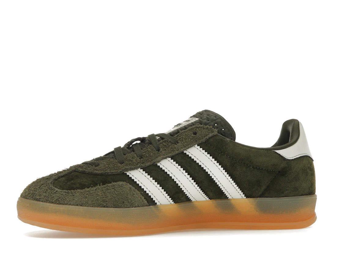 Vue 17 de adidas Gazelle Indoor Night Cargo