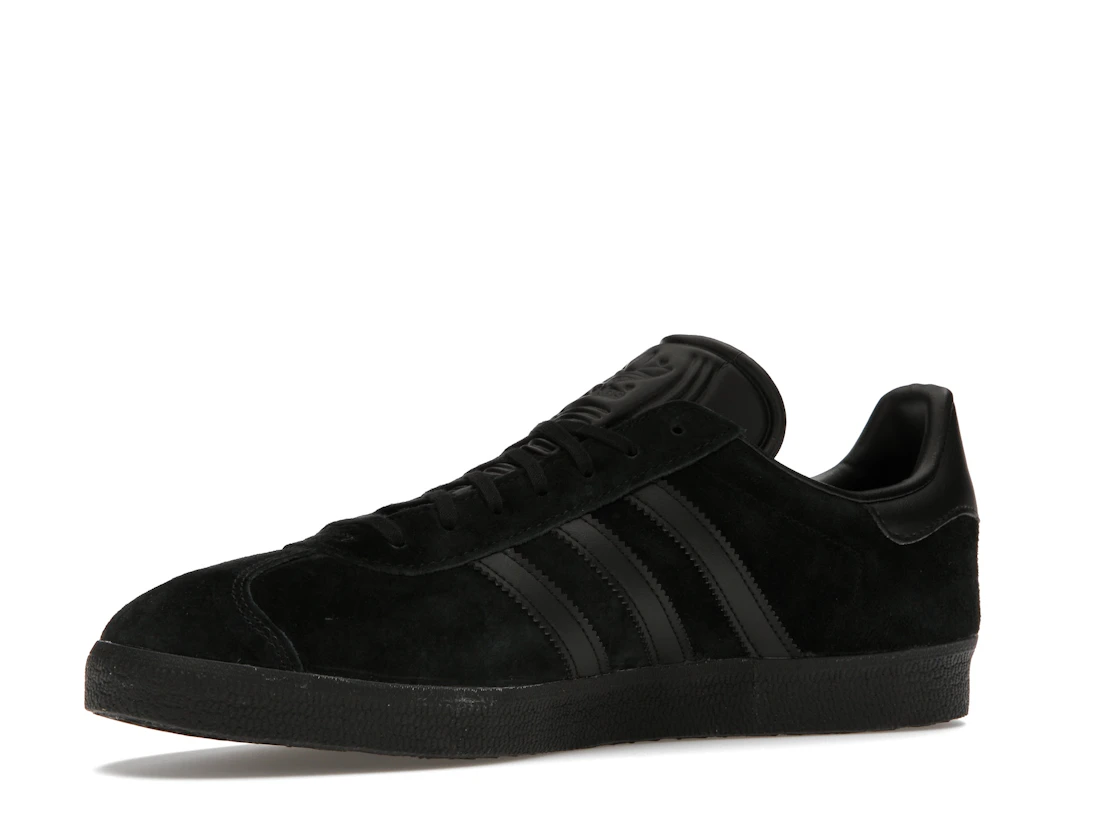Vue 16 de adidas Gazelle Triple Black