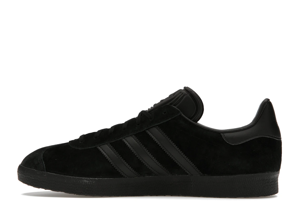 Vue 20 de adidas Gazelle Triple Black