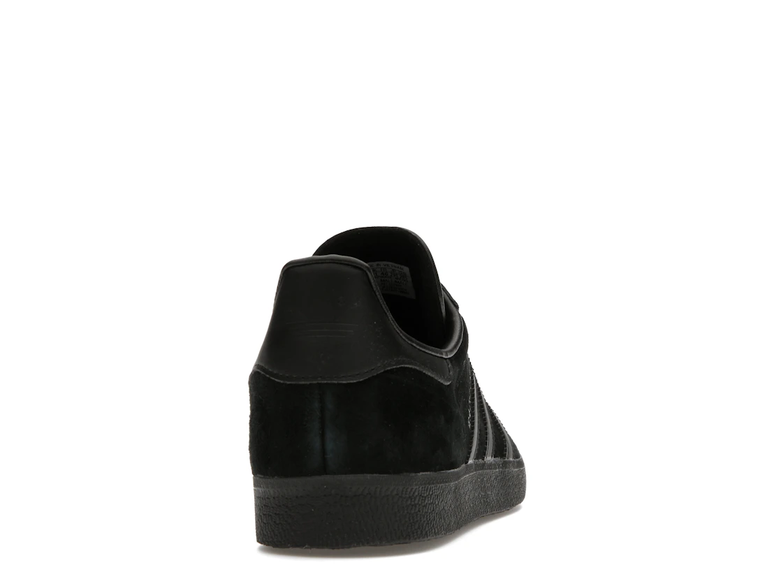 Vue 29 de adidas Gazelle Triple Black