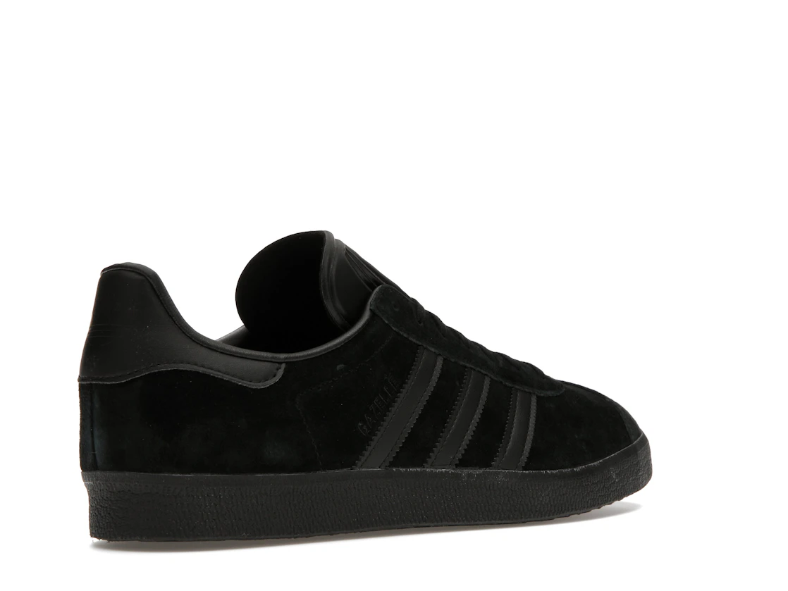 Vue 33 de adidas Gazelle Triple Black