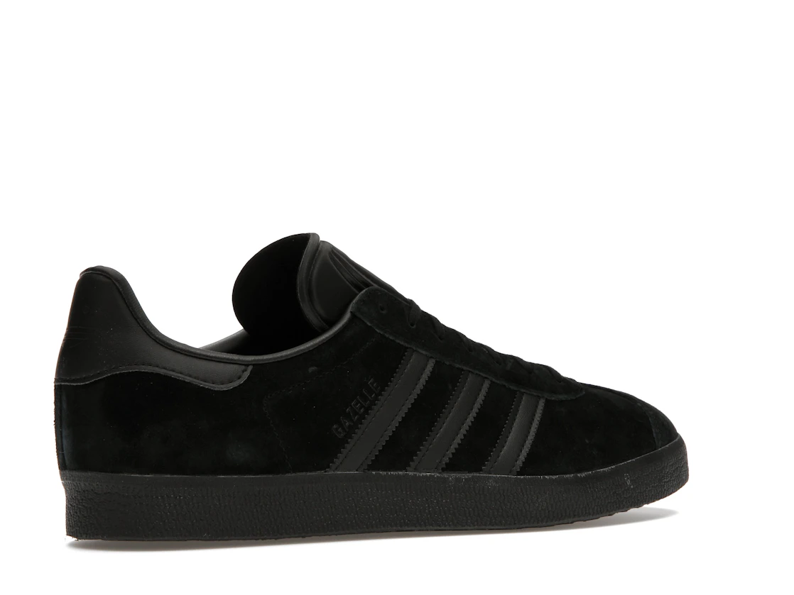 Vue 34 de adidas Gazelle Triple Black