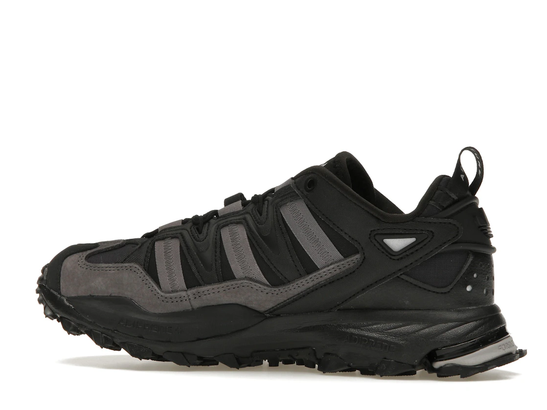 Vue 21 de adidas Hyperturf Core Black Silver Metallic Trace Grey