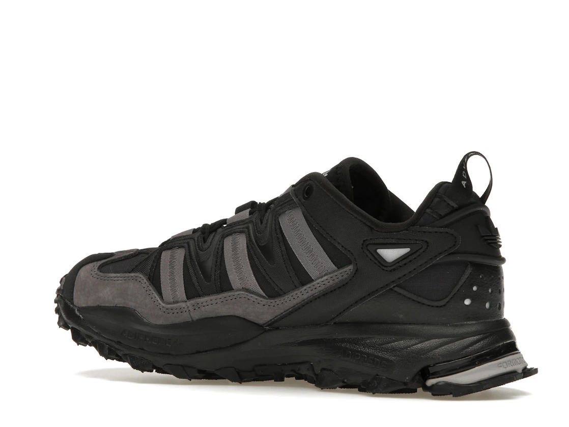 Vue 22 de adidas Hyperturf Core Black Silver Metallic Trace Grey