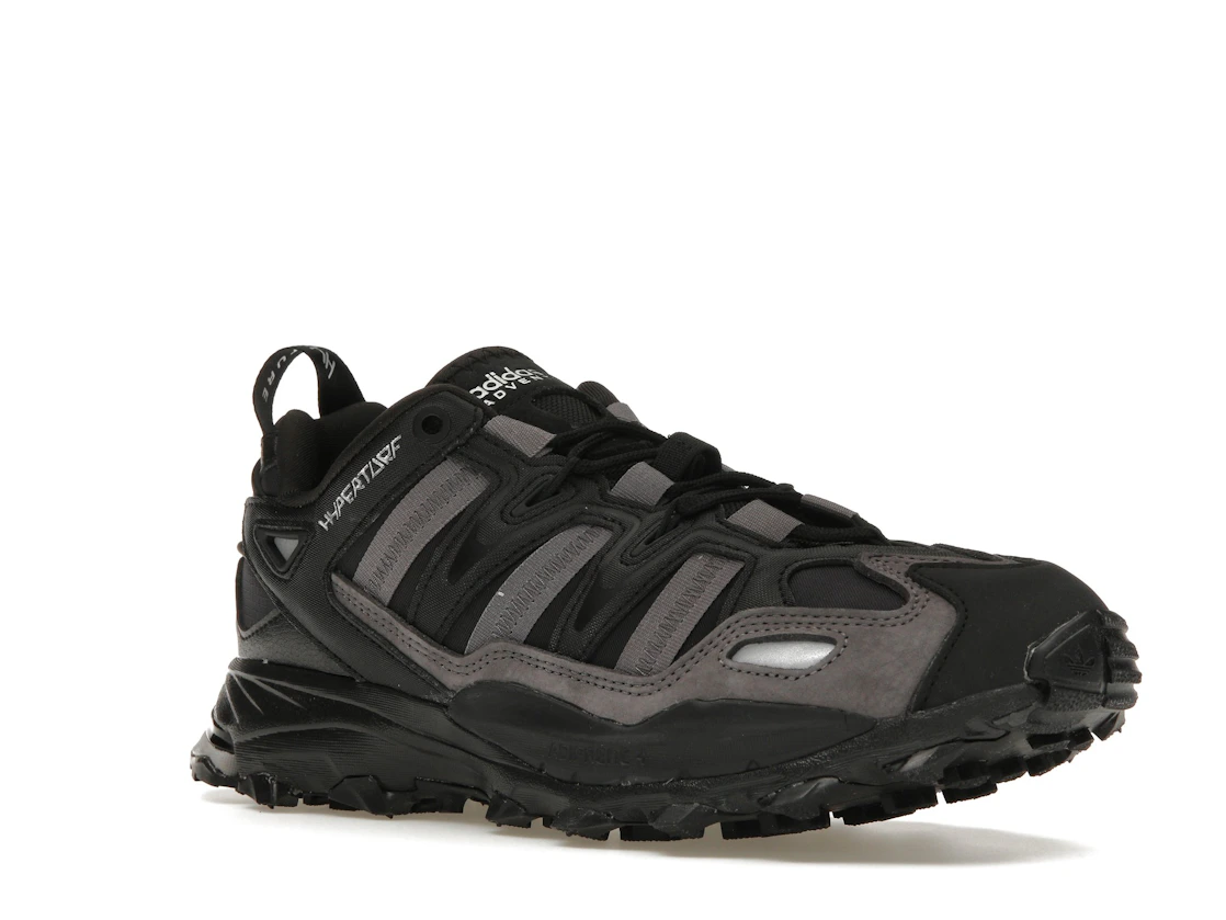 Vue 5 de adidas Hyperturf Core Black Silver Metallic Trace Grey