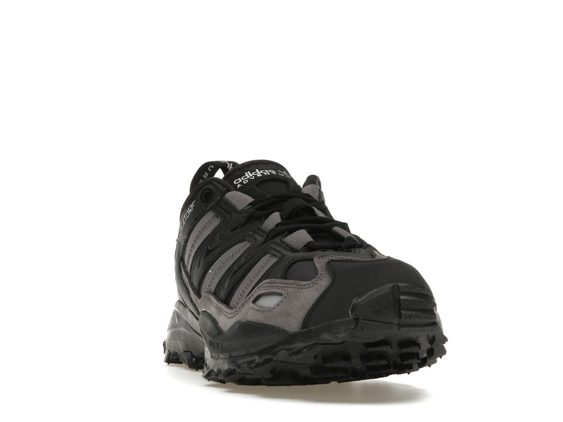 Vue 8 de adidas Hyperturf Core Black Silver Metallic Trace Grey