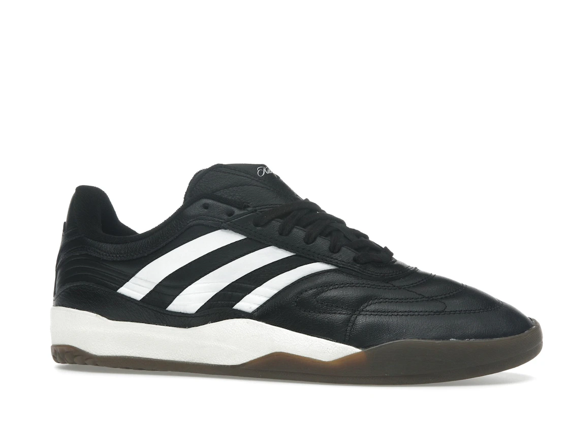 Vue 3 de adidas Koresco National Kith Black Gum