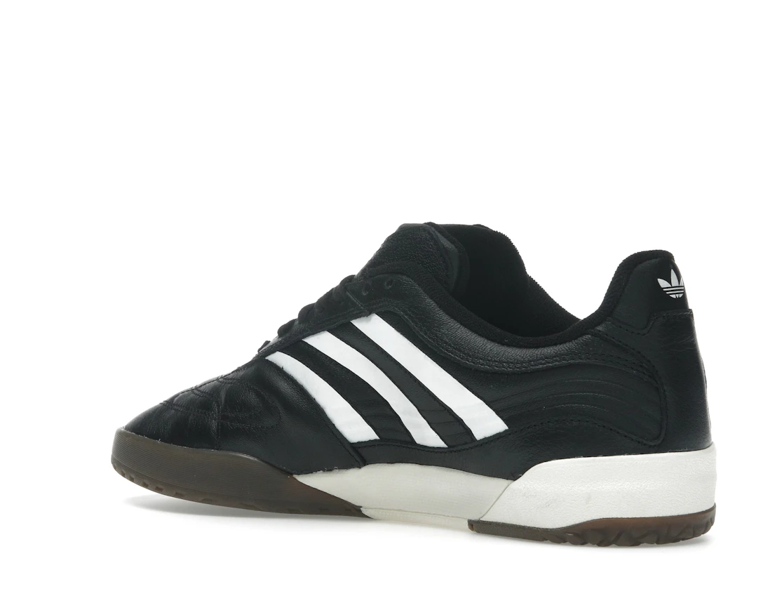 Vue 23 de adidas Koresco National Kith Black Gum