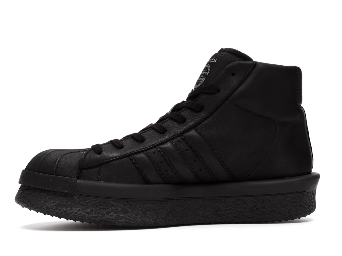 Vue 18 de adidas Mastodon Pro Model Rick Owens Triple Black