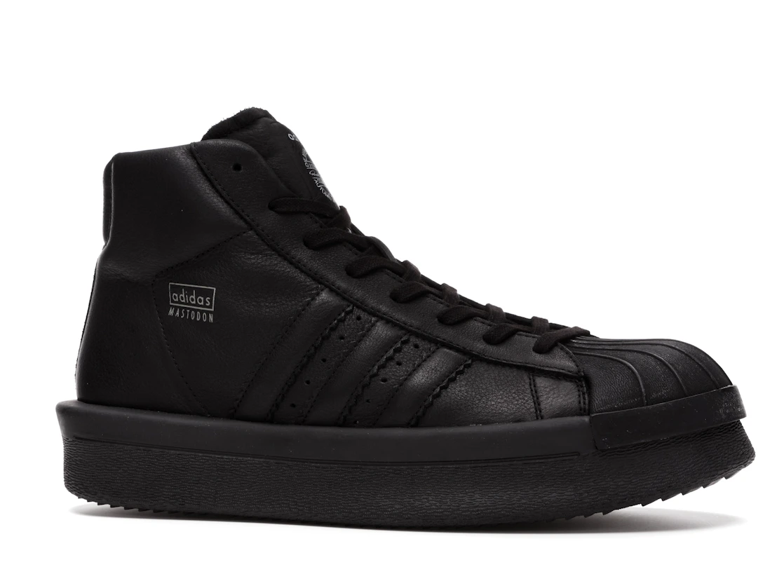Vue 3 de adidas Mastodon Pro Model Rick Owens Triple Black