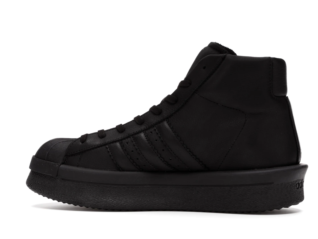 Vue 21 de adidas Mastodon Pro Model Rick Owens Triple Black