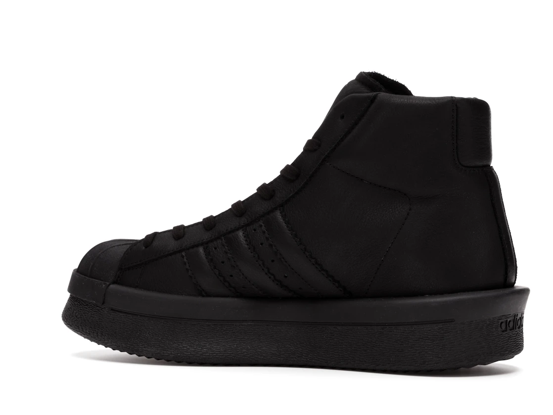 Vue 22 de adidas Mastodon Pro Model Rick Owens Triple Black