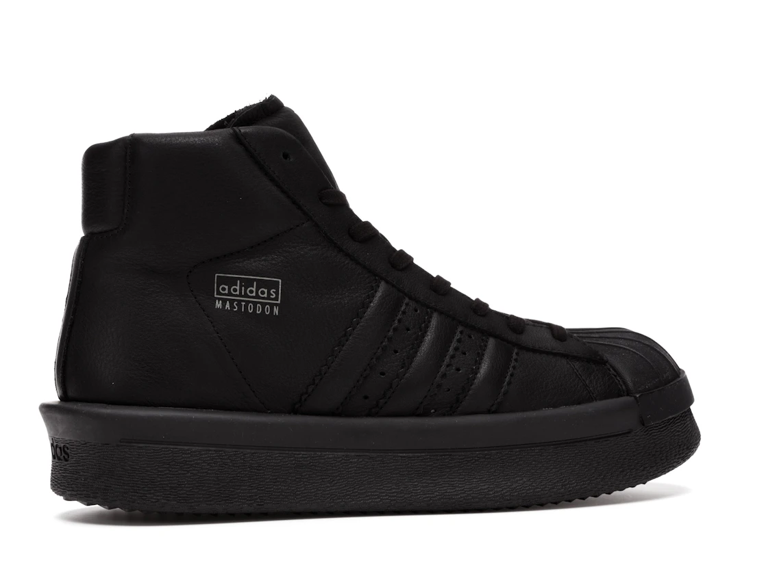 Vue 35 de adidas Mastodon Pro Model Rick Owens Triple Black
