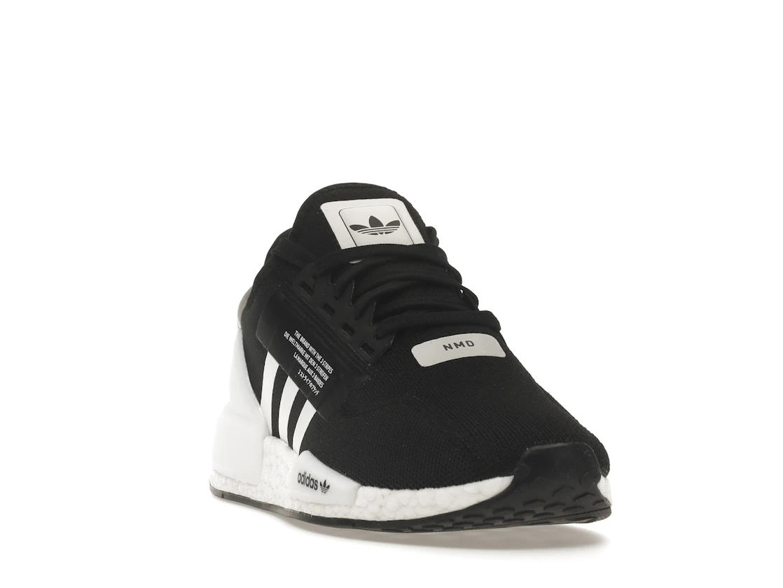 Vue 8 de adidas NMD R1 V2 Black White