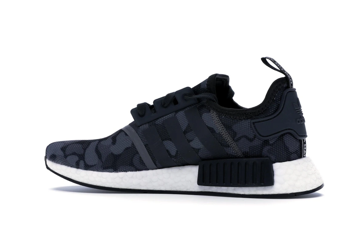 Vue 21 de adidas NMD R1 Duck Camo Core Black