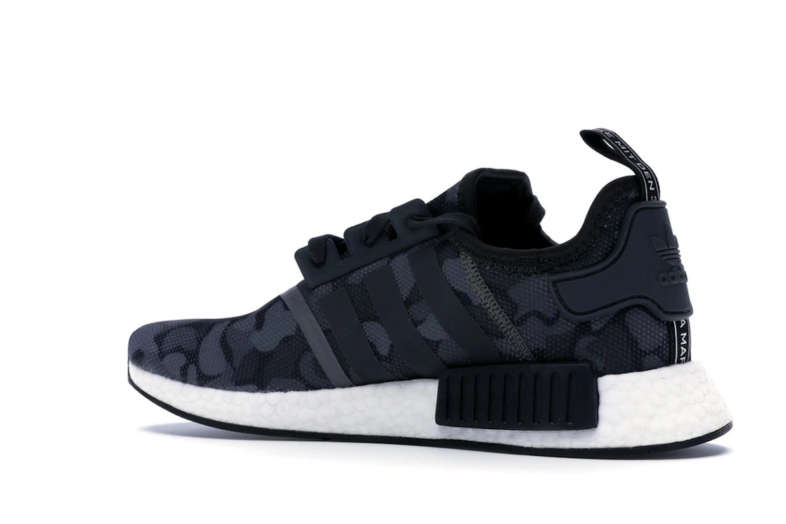 Vue 22 de adidas NMD R1 Duck Camo Core Black