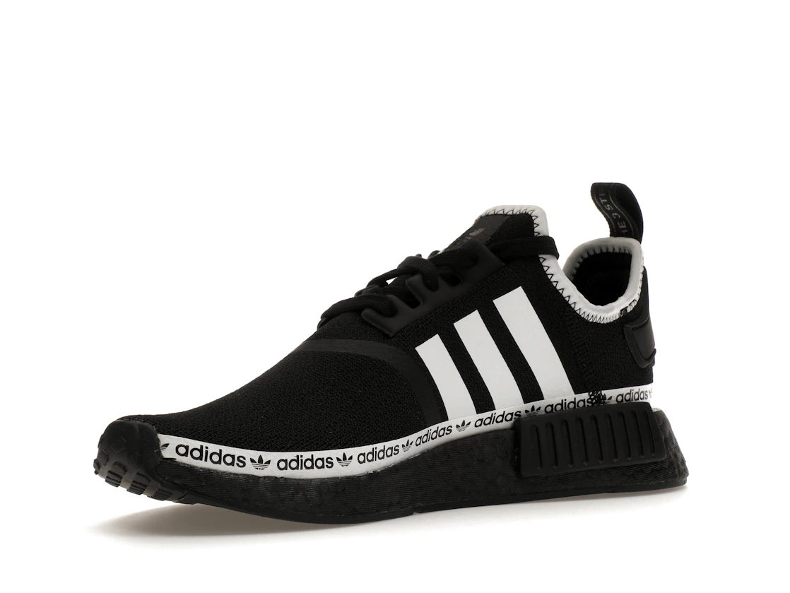 Vue 15 de adidas NMD R1 Oreo