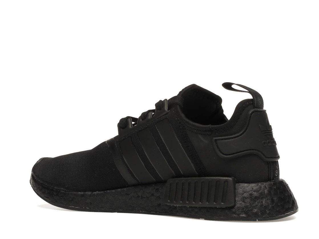 Vue 22 de adidas NMD R1 Triple Black (2019/2020)