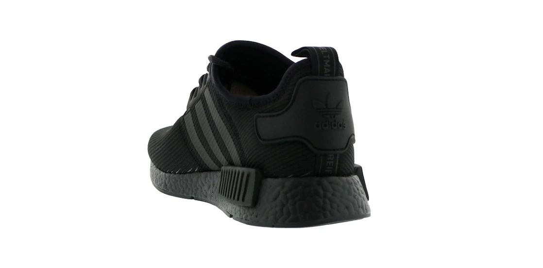 Vue 18 de adidas NMD R1 Triple Black Reflective
