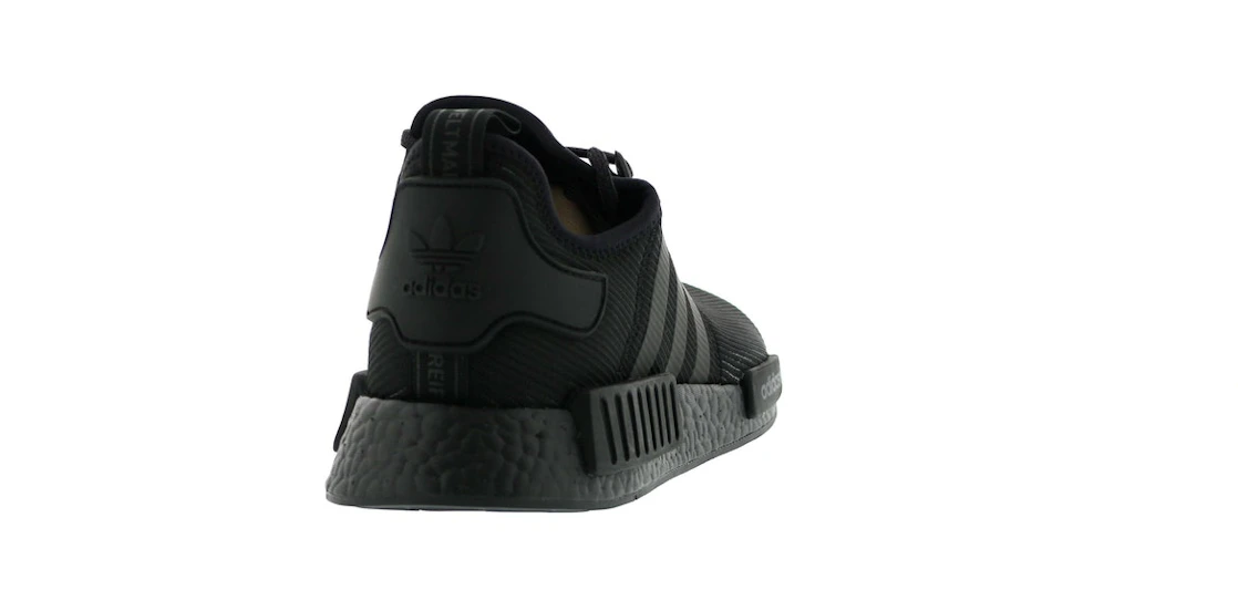 Vue 21 de adidas NMD R1 Triple Black Reflective