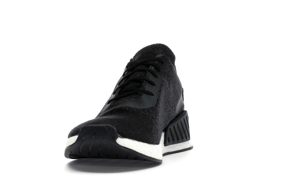 Vue 12 de adidas NMD R2 Wings+Horns Core Black