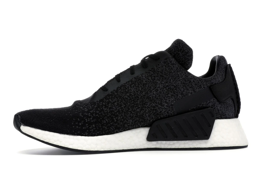 Vue 18 de adidas NMD R2 Wings+Horns Core Black