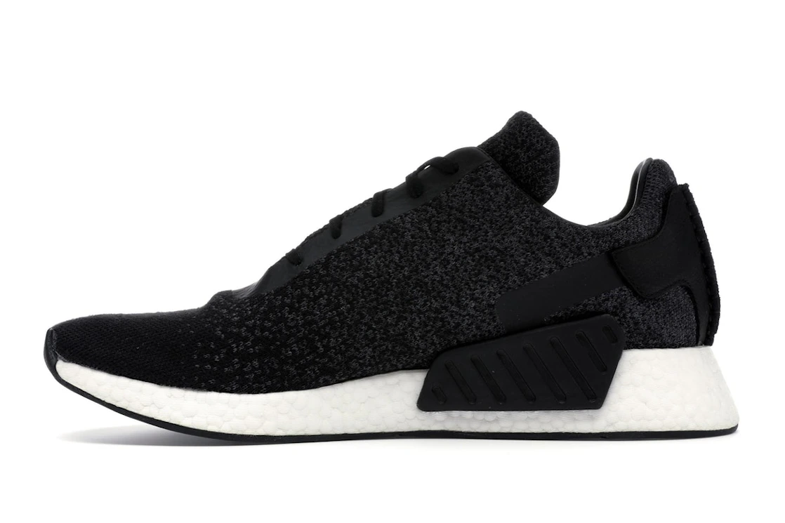 Vue 19 de adidas NMD R2 Wings+Horns Core Black