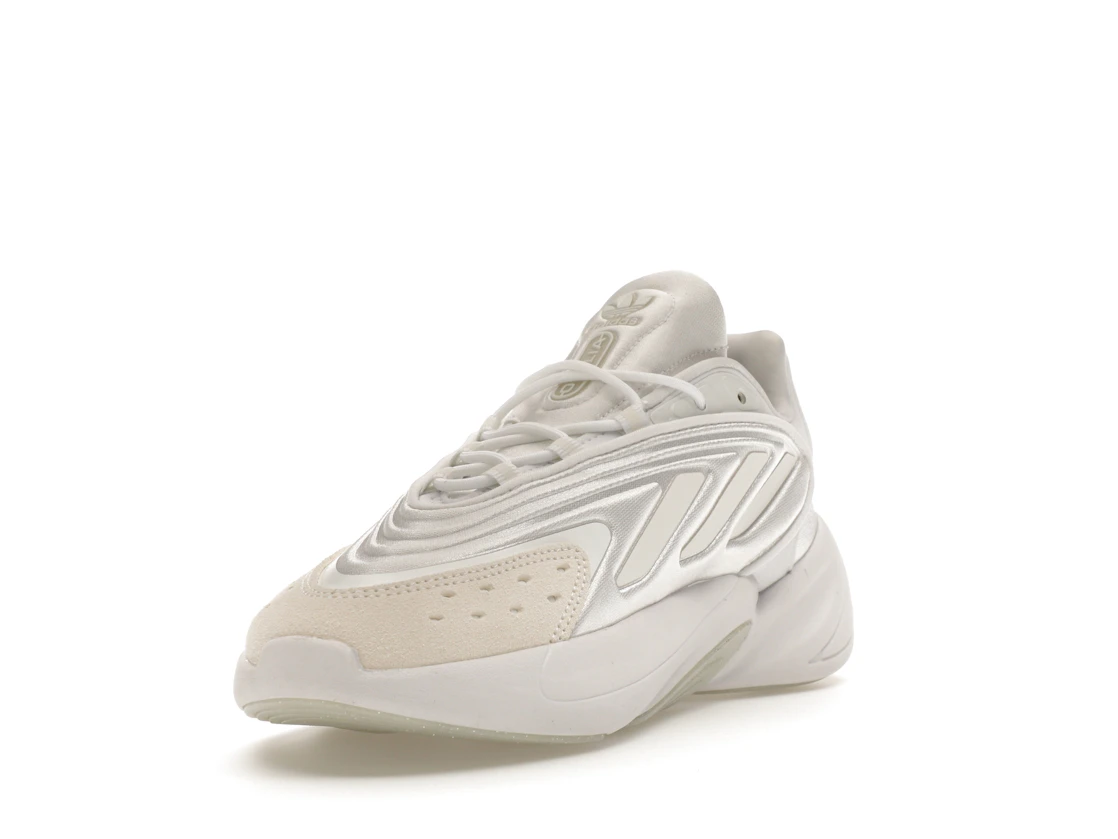 Vue 13 de adidas Ozelia Triple White 