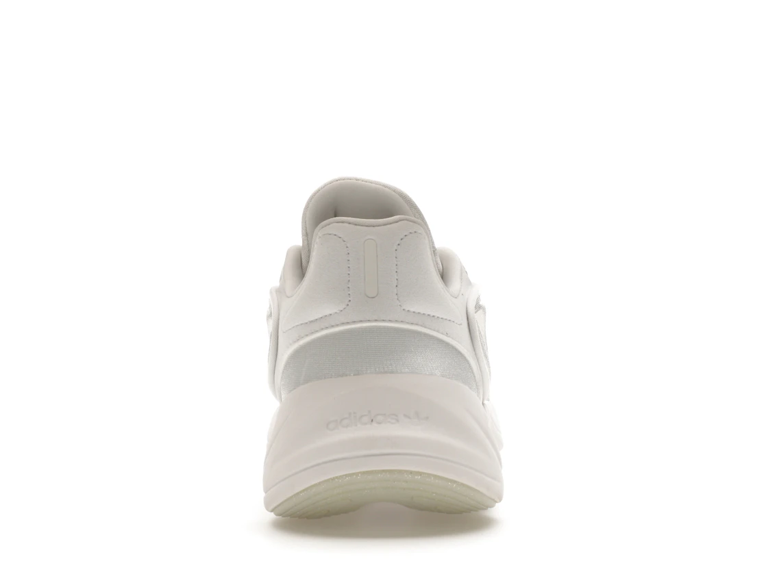 Vue 28 de adidas Ozelia Triple White 