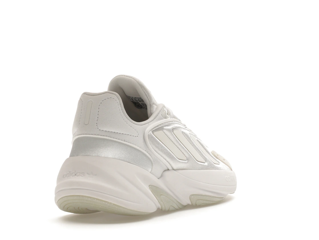 Vue 31 de adidas Ozelia Triple White 