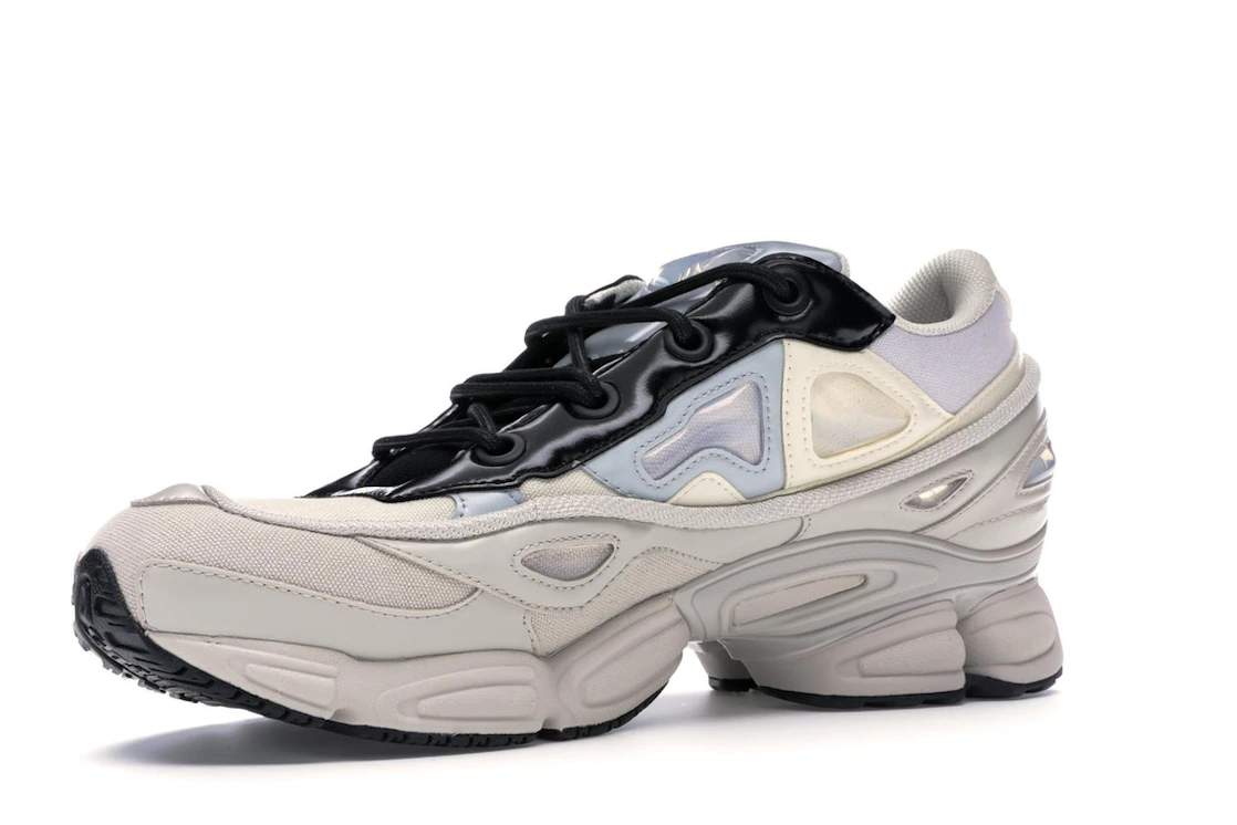 Vue 16 de adidas Ozweego 3 Raf Simons Cream White Core Black