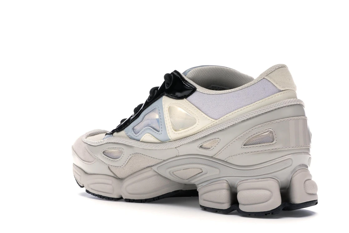 Vue 24 de adidas Ozweego 3 Raf Simons Cream White Core Black