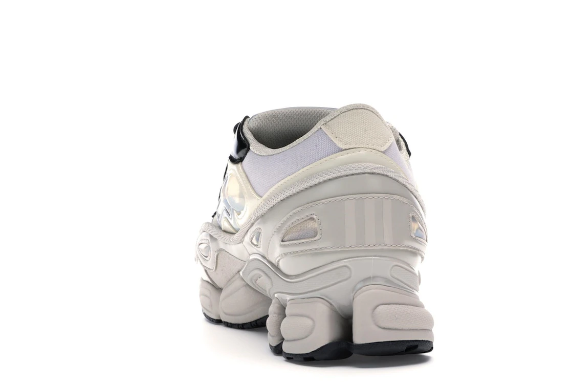 Vue 27 de adidas Ozweego 3 Raf Simons Cream White Core Black